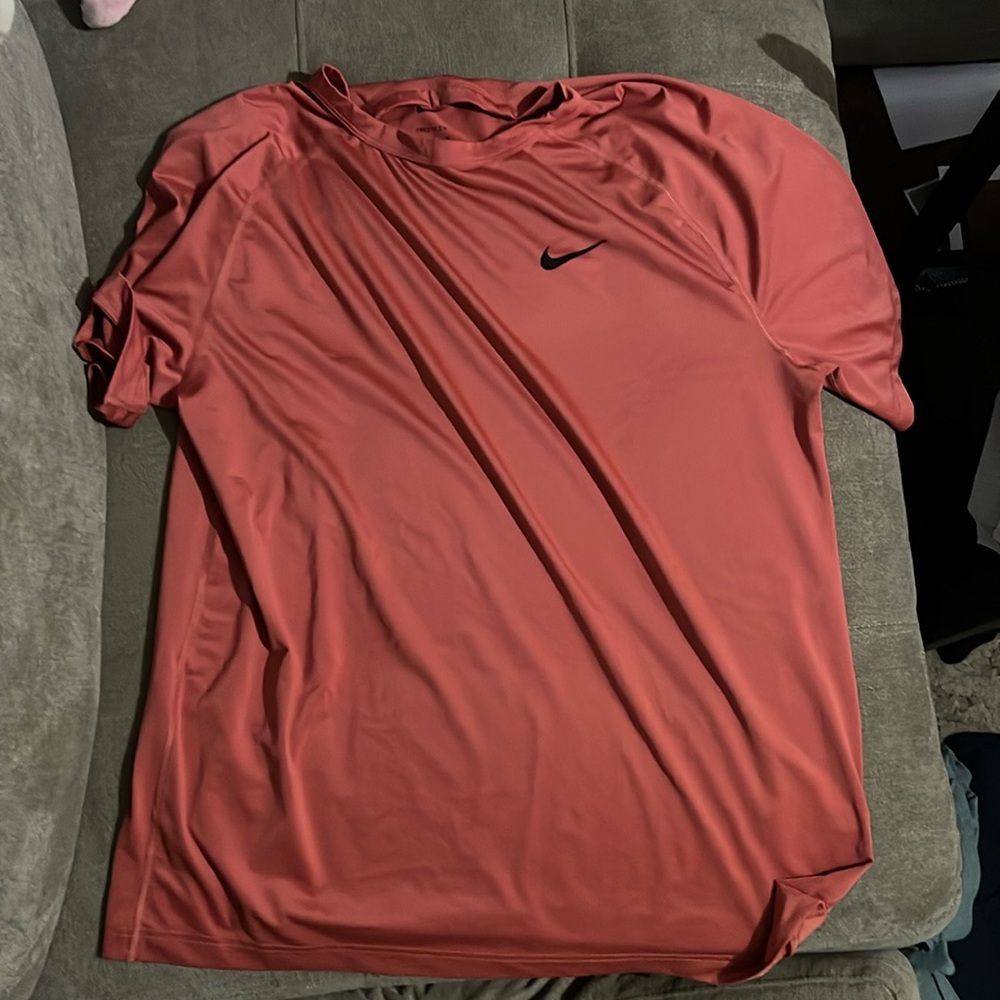 Nike Dri-Fit Men’s medium